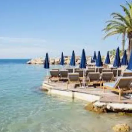 Villa Directly On The Sea *