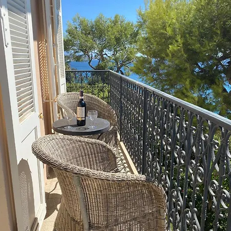 I Deluxe Seafront - Sea View - Garden & Terrace -prime Location- * Cannes