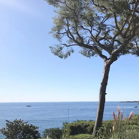 I Deluxe Seafront - Sea View - Garden & Terrace -prime Location- Villa *