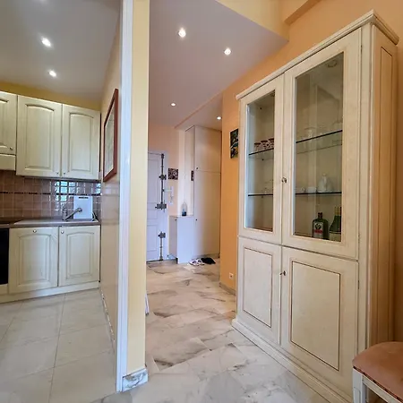 I Deluxe Seafront - Sea View - Garden & Terrace -prime Location-