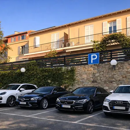 I Deluxe Seafront - Sea View - Garden & Terrace -prime Location- Cannes