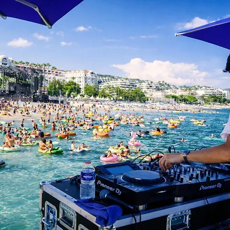 I Deluxe Seafront - Sea View - Garden & Terrace -prime Location- Villa Cannes