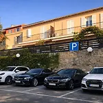 I Deluxe Seafront - Sea View - Garden & Terrace -prime Location- Cannes