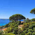 I Deluxe Seafront - Sea View - Garden & Terrace -prime Location- Vila Cannes